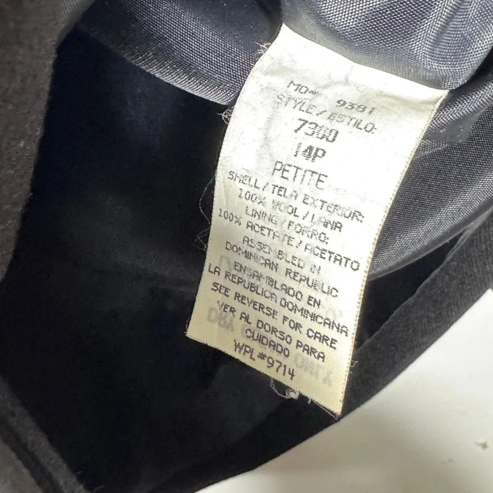 Sag Harbor Women's Vintage 100% Wool Black Blazer Sz 12P / Vintage Sz 14P Career